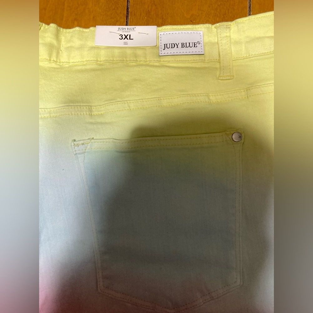 NWT Women's Judy Blue Size 3XL Ombre Pastel Denim Shorts - Picture 7 of 14